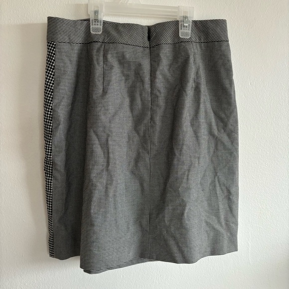 Club Monaco Houndstooth Two Pattern Skirt - Picture 3 of 4